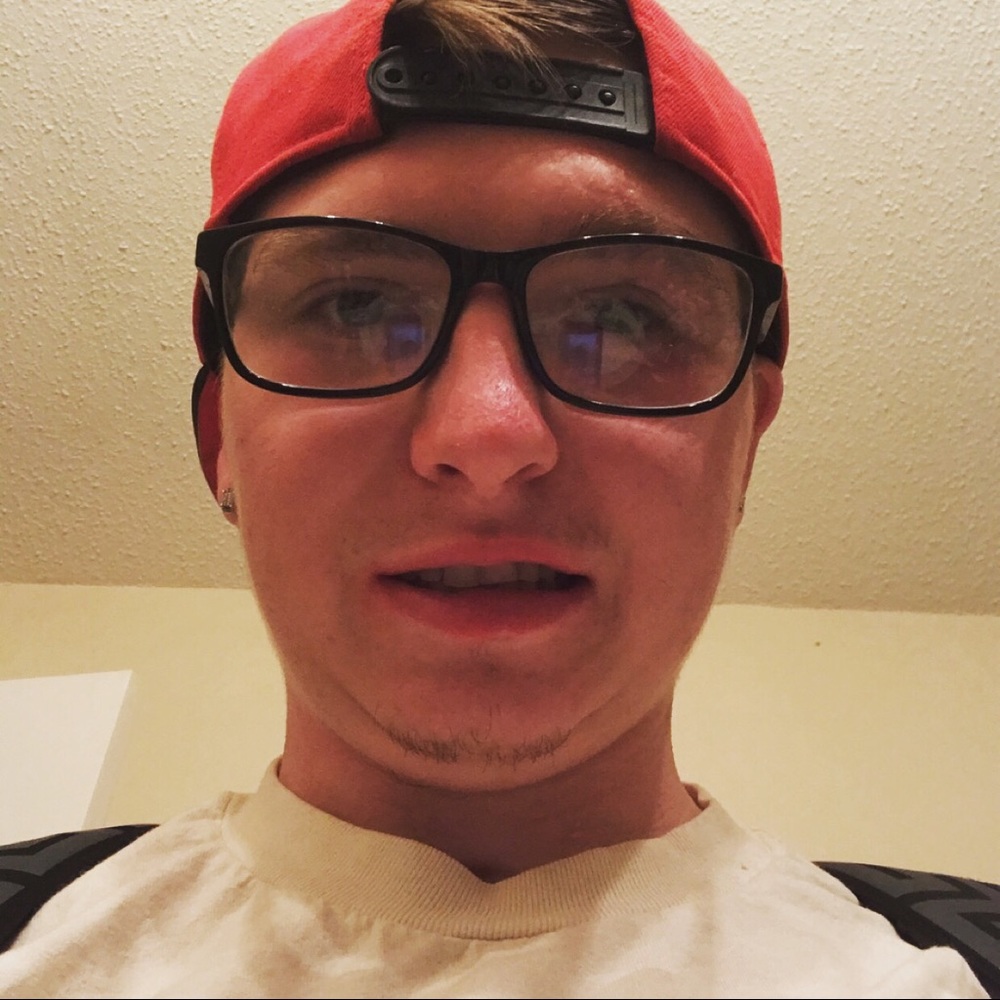 Meet your Posher, Dustim